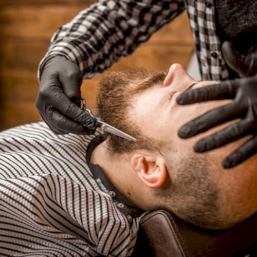 Стрижка усов и бороды в Oldboy Barbershop